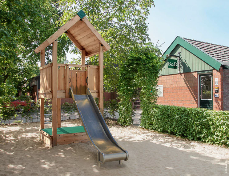 Childrens Climbing Frame For Public Use • Hy-land P2 Childrens Climbing Frame For Public Use • Hy-land P2