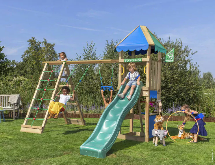 Jungle Cirque | Wooden climbing frame with swings & climbing net Jungle Cirque | Wooden climbing frame with swings & climbing net